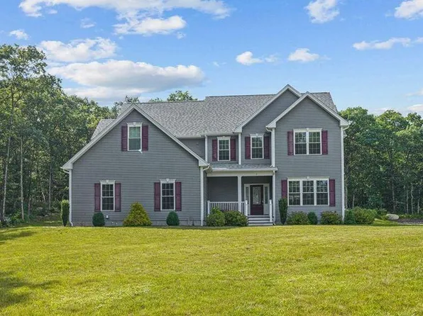 2 Farm Rd, Smithfield, RI 02917