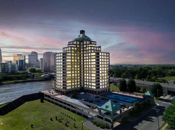 235 East River Drive APT 703, East Hartford, CT 06108