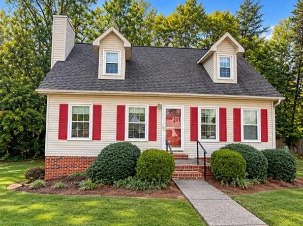 113 Dascomb Ct, Kernersville, NC 27284