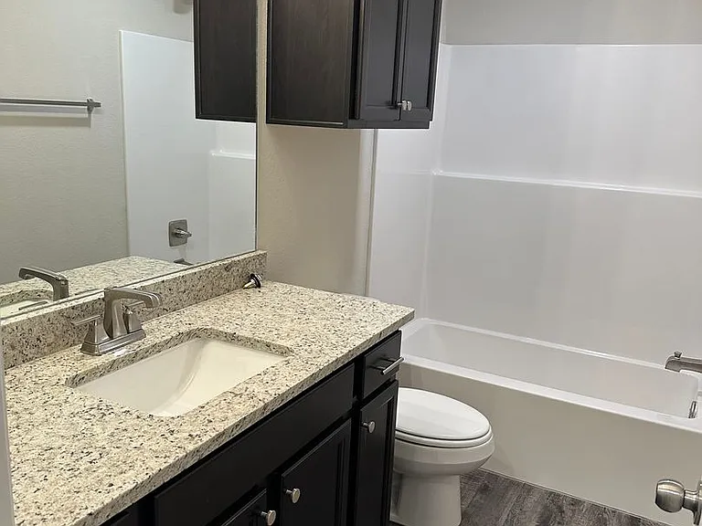 1211 Highgarden Dr — Photo 16