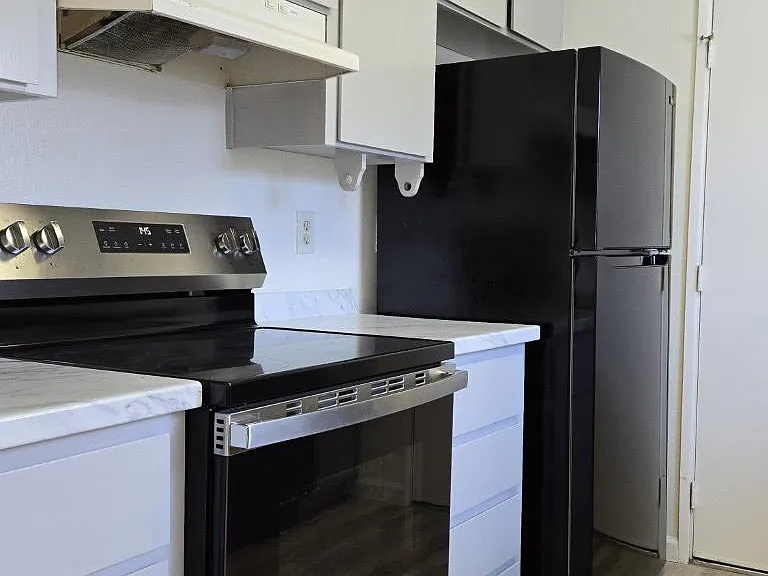 29011 Colony Ct — Photo 2