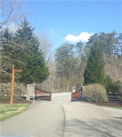 2nd image of 1019 Champion Hills Dr Lot 55