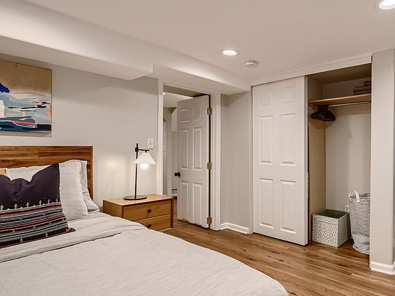 2nd image of 1244 York St #3