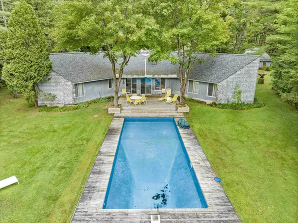 498 Sugar House Road, Stowe, VT 05672