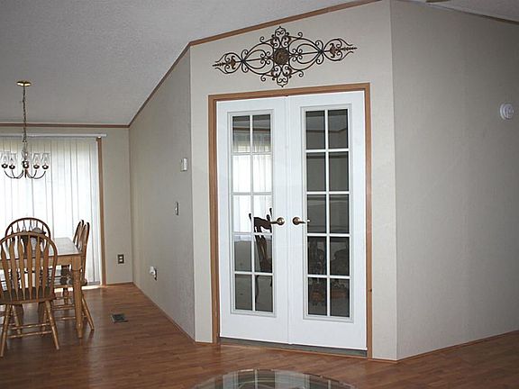 5th image of 9906 Kaitlyn Ln