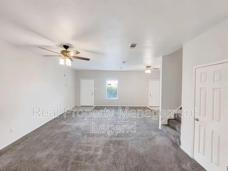 3211 Roundtree Ln — Photo 19