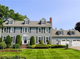99 Windsong Rd, Cumberland, RI 02864