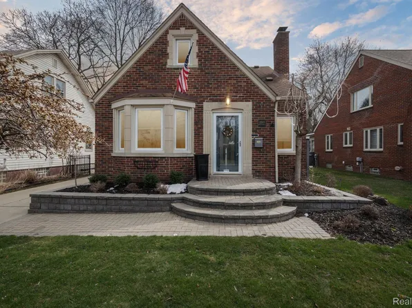 22631 Beech St, Dearborn, MI 48124