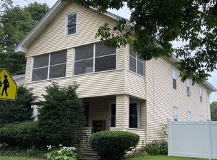 331 7th Ave, Troy, NY 12182