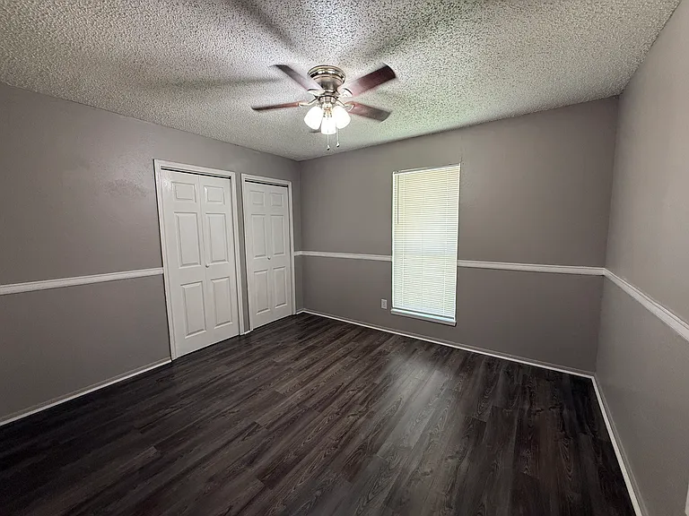 1434 Lavendale Ln — Photo 13
