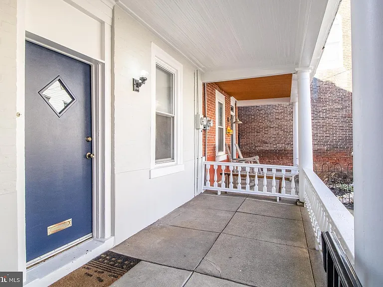 E Norris St — Photo 2