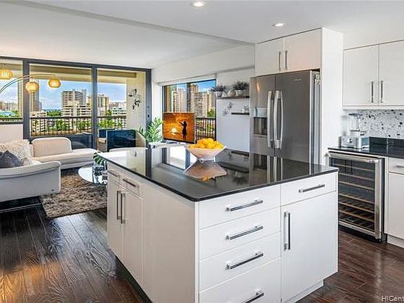 2nd image of 2333 Kapiolani Blvd APT 917