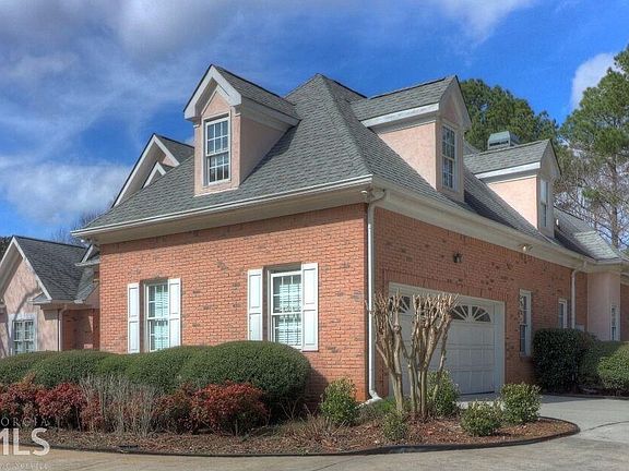 2nd image of 310 Montrose Dr