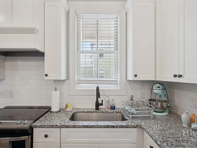 714 Tattnall St — Photo 11