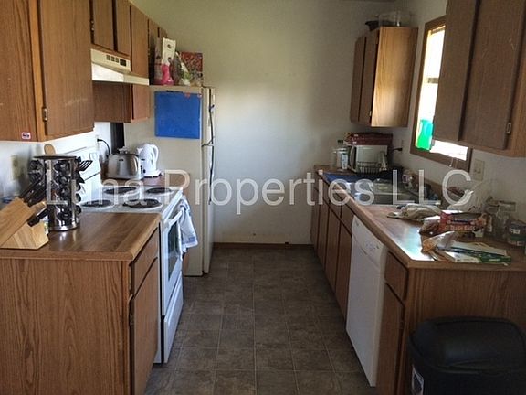 4th image of 57 Arrowwood Dr APT A