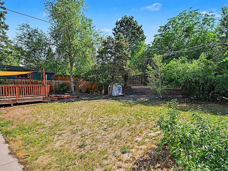 2760 S Kearney St — Photo 19