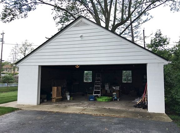 2.5 Car - With Work Bench