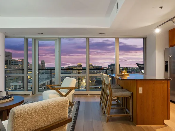 929 Portland Ave APT 2101, Minneapolis, MN 55404