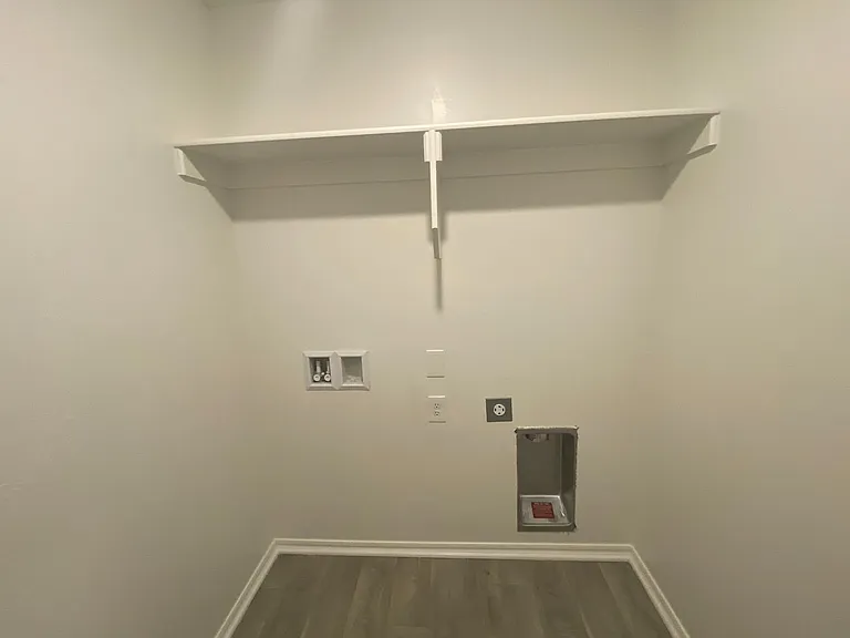 9512 Squire Ln — Photo 12