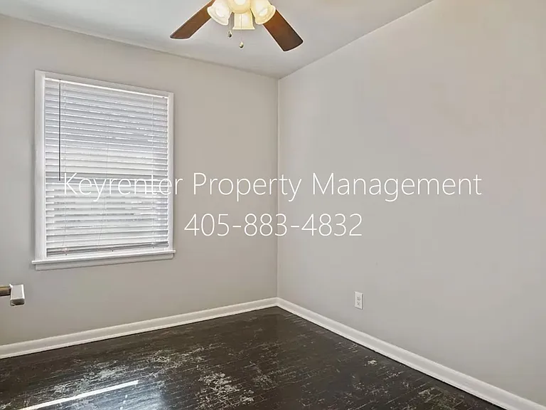3937 SW 27th Pl — Photo 19