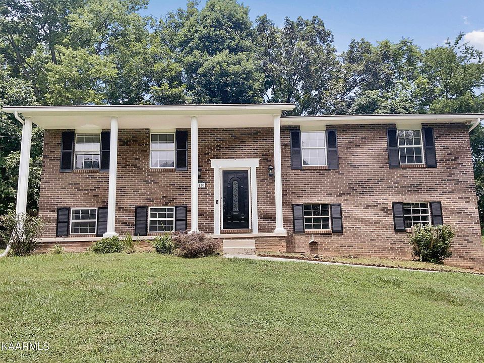 1st image of 11701 Foxford Dr