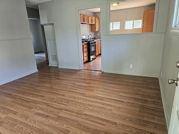5th image of 3340 Texas St