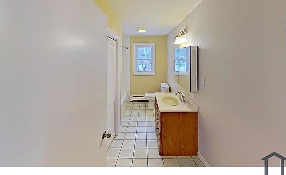 5th image of 52 Rockefeller St Floor 2
