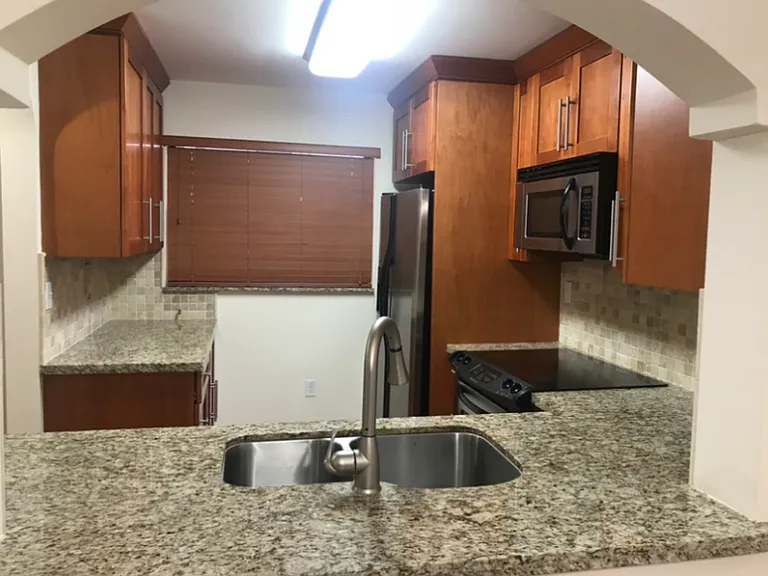 10825 SW 112th Ave — Photo 9
