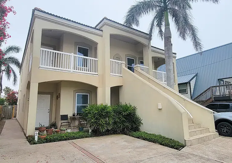 119 E Bahama St #4 — Photo 3