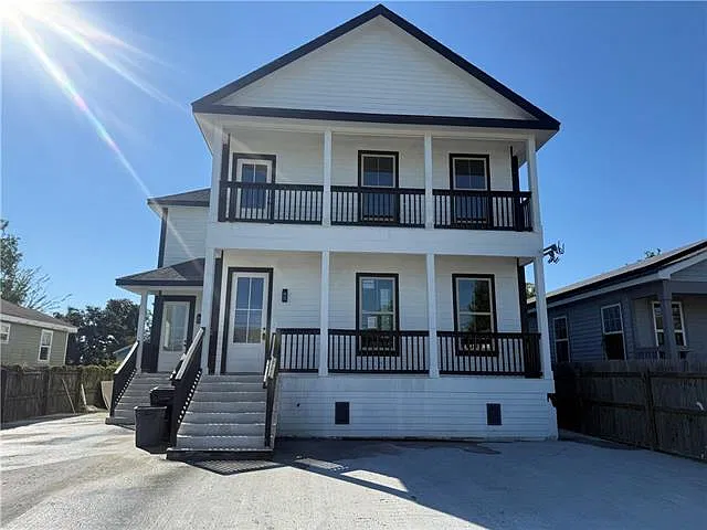 8 bed, 8.0 bath, 4500 sqft, $2,800 — Photo 1