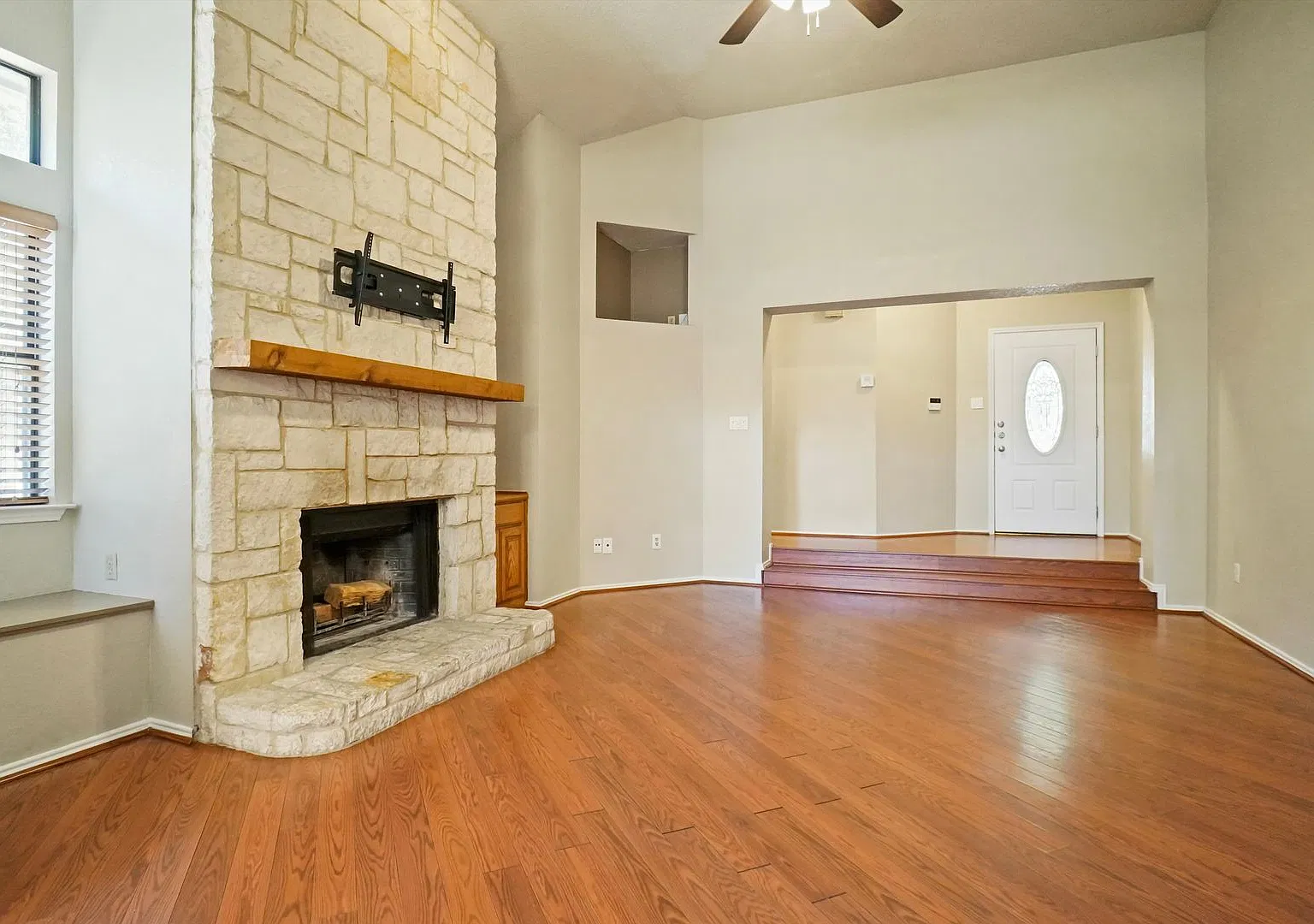 Gorgeous Saginaw Home near Willow Creek Park - Eagle Mountain ISD — Photo 3