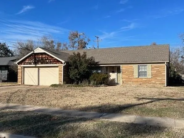2905 Northland Rd, The Village, OK 73120