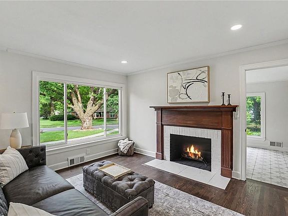 5th image of 7439 Hadley St