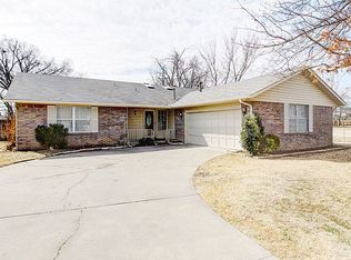 8934 E 16th Pl, Tulsa, OK 74112