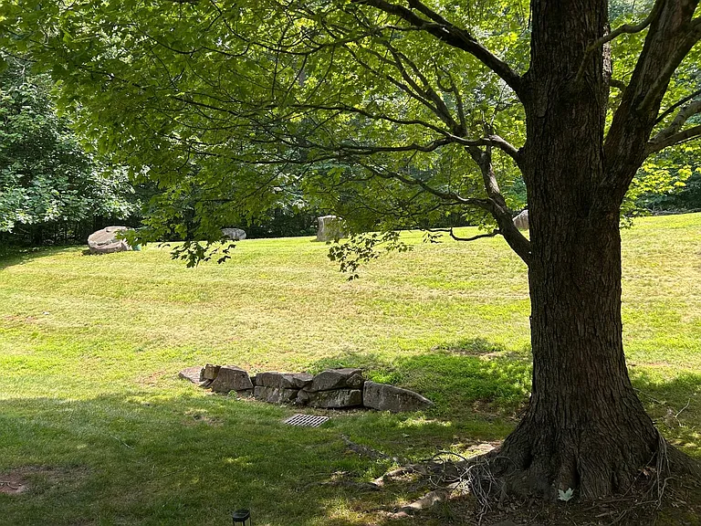 27 E Chicopee Dr — Photo 10