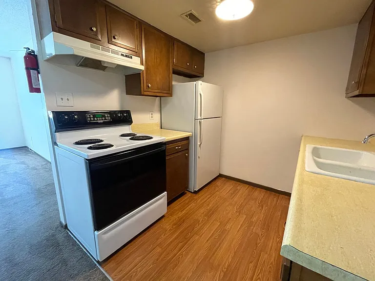 Hidden Village Square Apartments — Photo 17