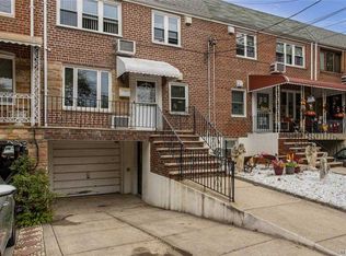 6121 69th Pl, Middle Village, NY 11379