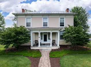 11 Pebble Hall Ln, Weyers Cave, VA 24486