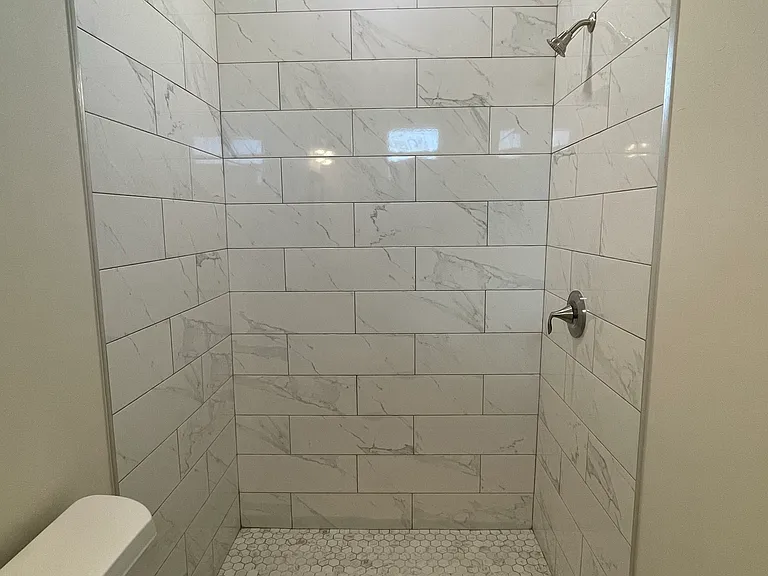 5025 Leonard Blvd S — Photo 10