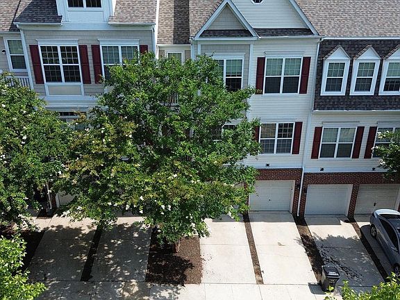 4th image of 1832 Cedar Cove Way