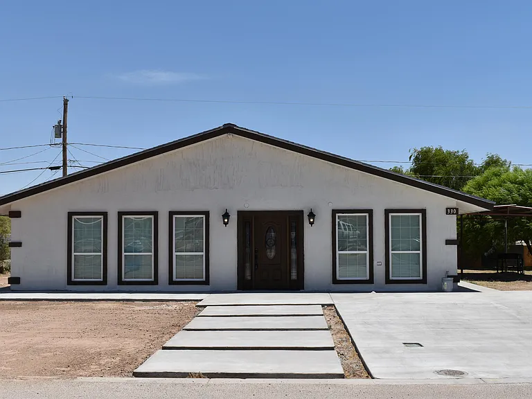 330 Plantation — Photo 2