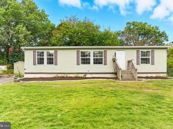 208 Longboat Ave, Beachwood, NJ 08722