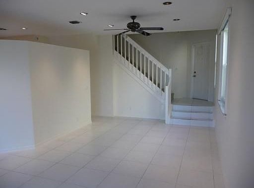 5th image of 10677 NW 1st St
