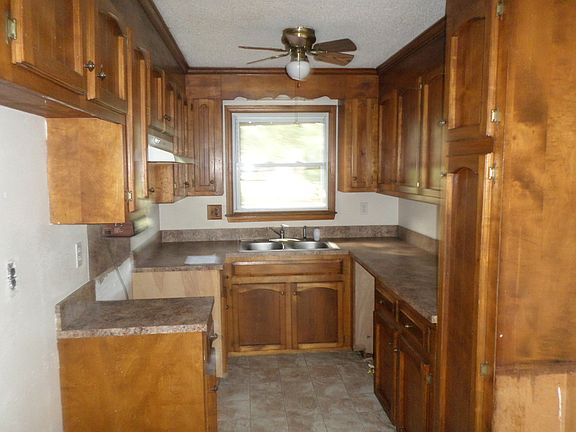 4th image of 3231 Starrland Dr