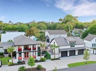 125 Tiffany Ln, Saint Simons Island, GA 31522