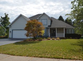 11 Manitoba Woods Ln, Spencerport, NY 14559