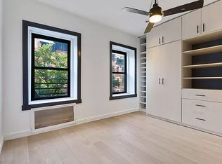 229 W 16th St APT 3D, Manhattan, NY 10011