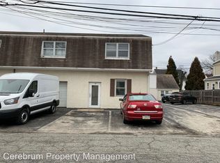 52 Central Ave APT B, Berwyn, PA 19312