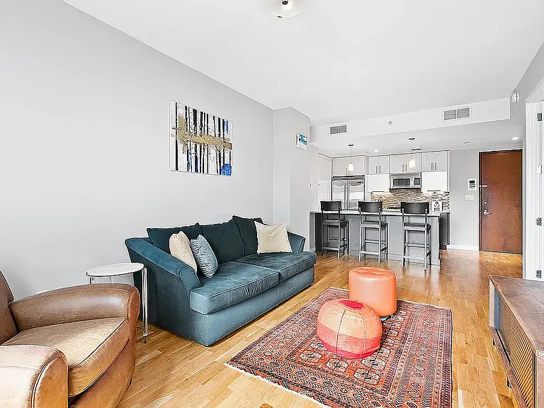 500 4th Ave #8J — Photo 2