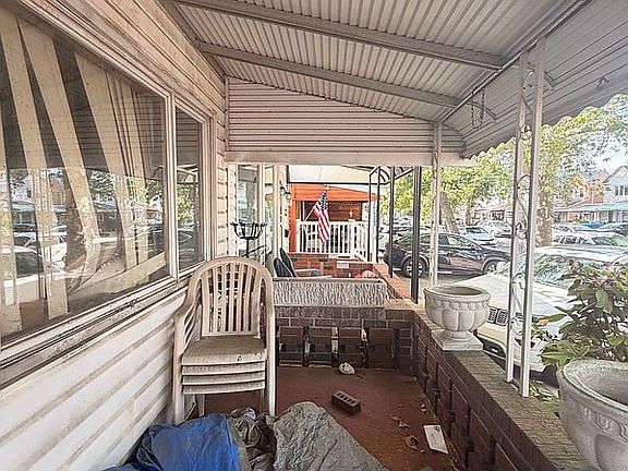 2nd image of 1862 E 37th St